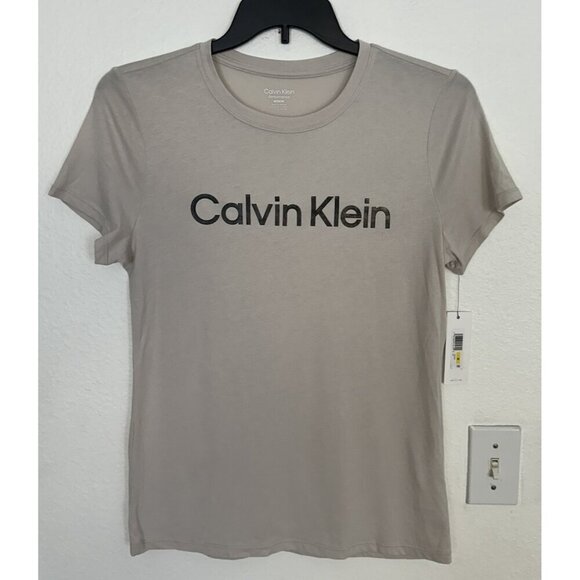 Calvin Klein Women’s Logo Graphic Short-Sleeve Top Tee Size M New - Picture 2 of 13